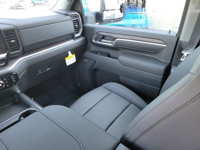 New 2026 GMC Sierra 2500 SLT w/ SLT Convenience Package image 18