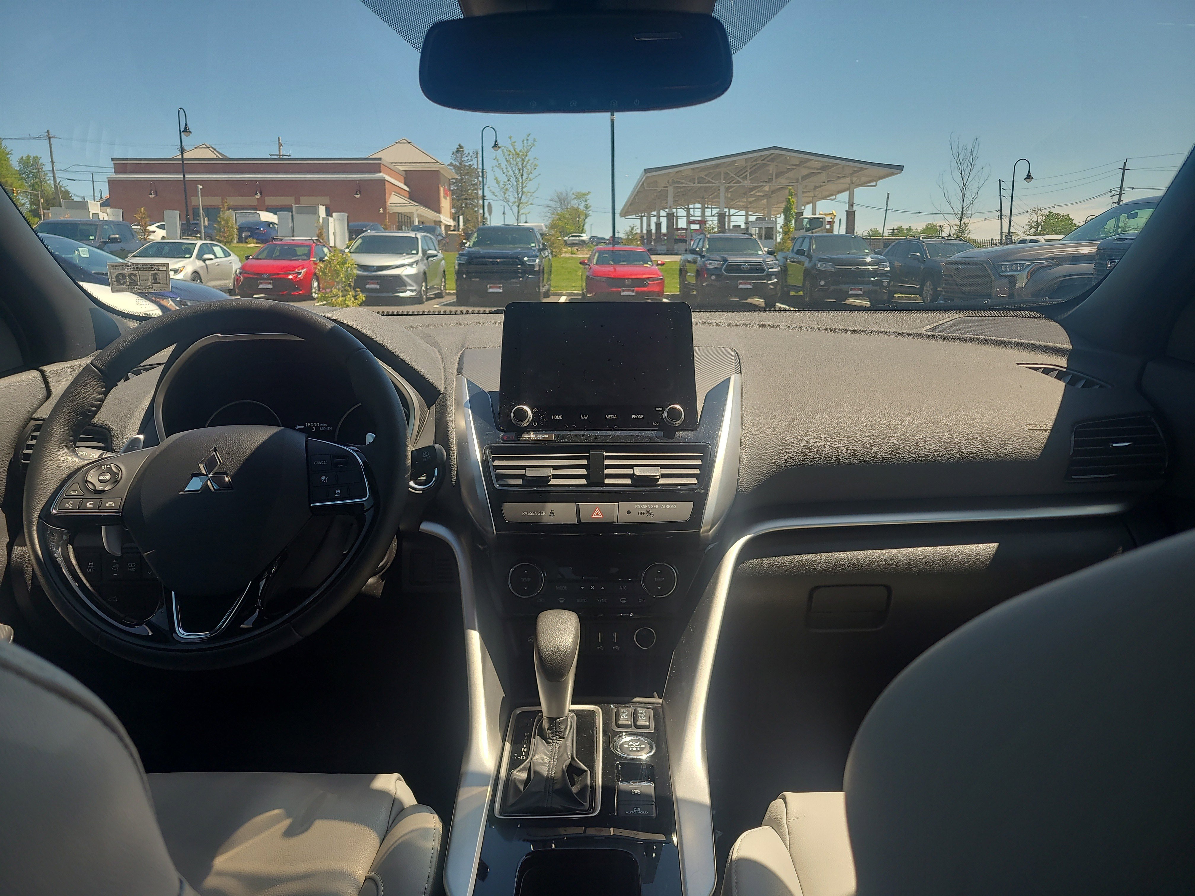 Used 2024 Mitsubishi Eclipse Cross SEL AWD/4WD image 19