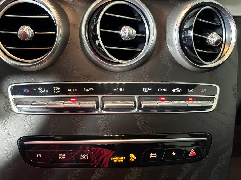 Used 2020 Mercedes-Benz GLC 63 AMG 4MATIC image 21