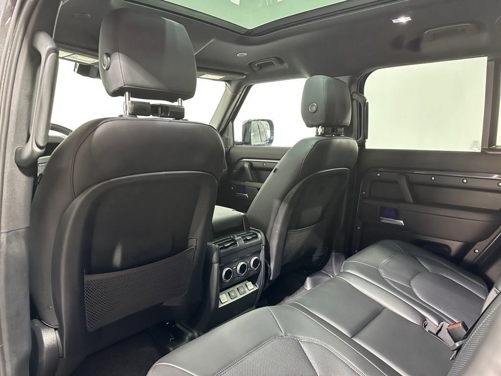 Used 2025 Land Rover Defender 130 Outbound AWD/4WD image 18
