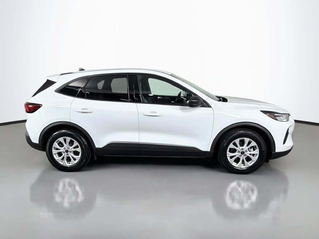 Used 2025 Ford Escape Active FWD image 8