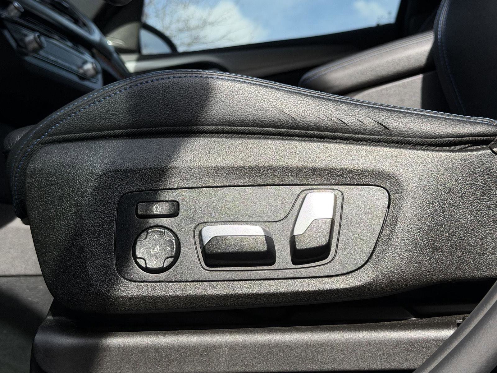 Used 2018 BMW X3 M40i image 28