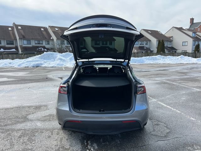 Used 2024 Tesla Model Y Performance image 28