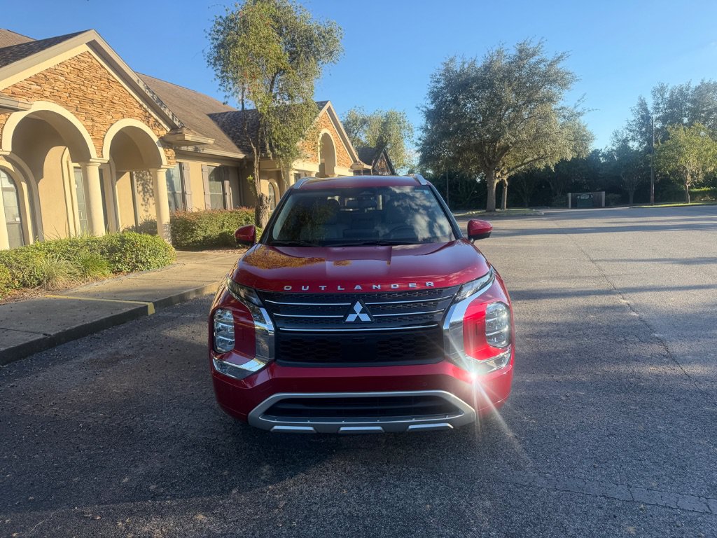 Used 2023 Mitsubishi Outlander SEL AWD/4WD image 5