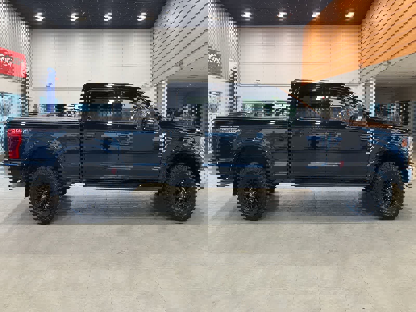 Used 2020 Ford F350 XLT w/ Tremor Off-Road Package image 4