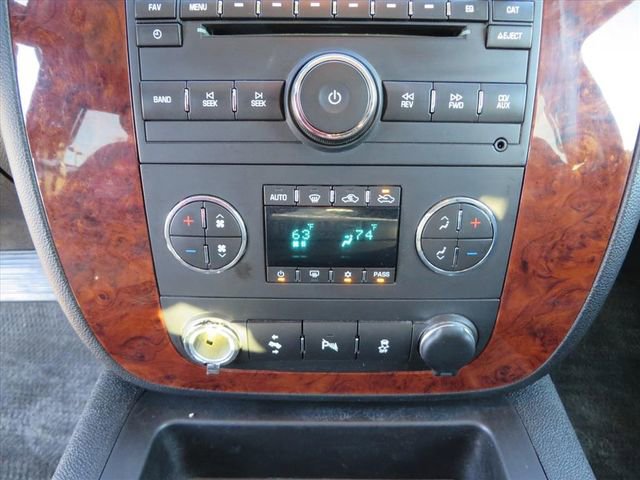 Used 2013 Chevrolet Avalanche LT w/ All-Star Edition image 25