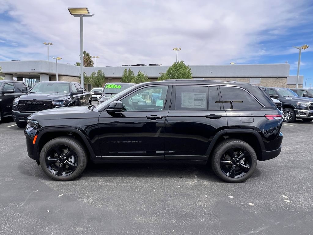 New 2026 Jeep Grand Cherokee Limited w/ Limited Altitude Package image 3