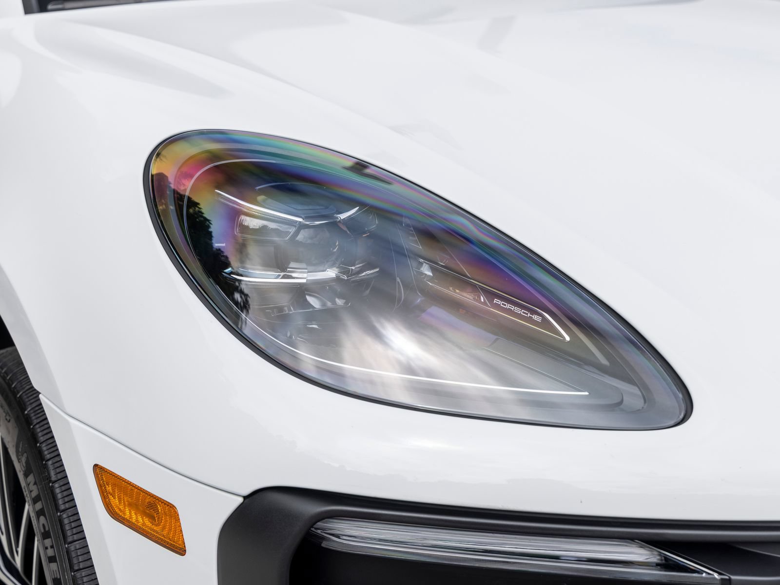 Certified 2026 Porsche Macan AWD/4WD image 15