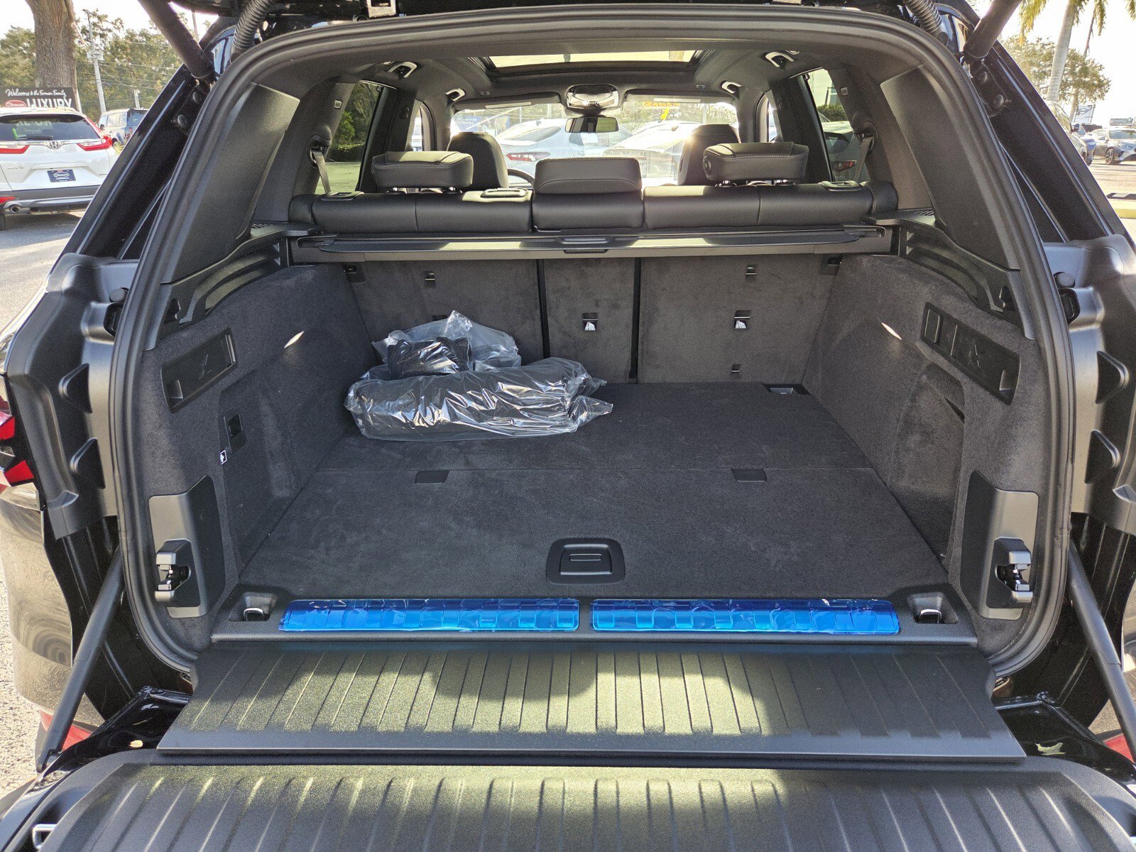 New 2026 BMW X5 xDrive50e w/ Executive Package image 15