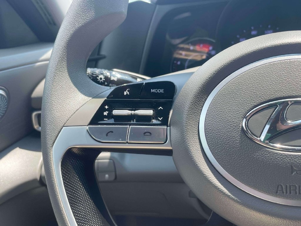 Used 2023 Hyundai Elantra SEL FWD image 21