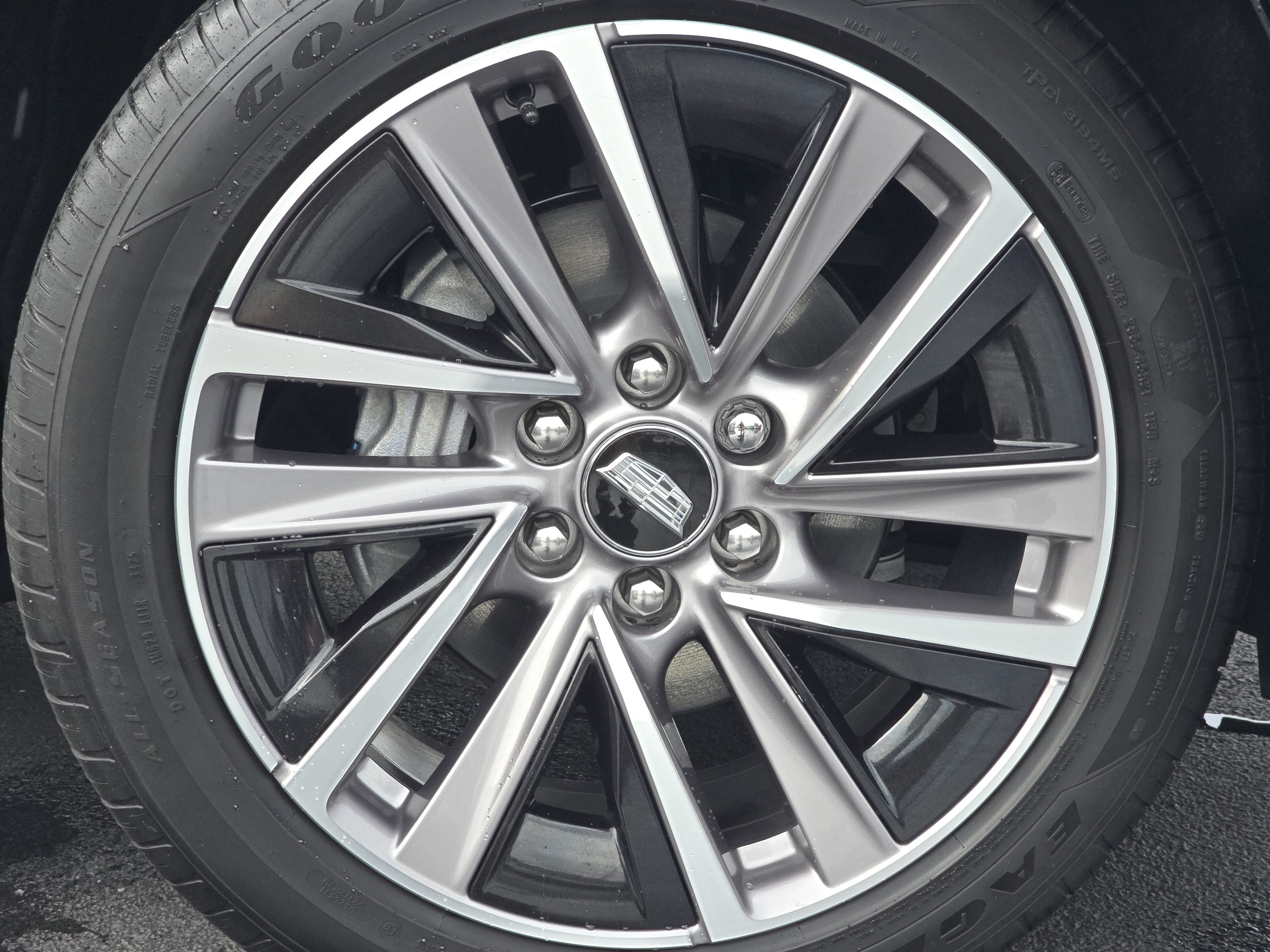 Used 2026 Cadillac Vistiq Sport AWD/4WD image 14