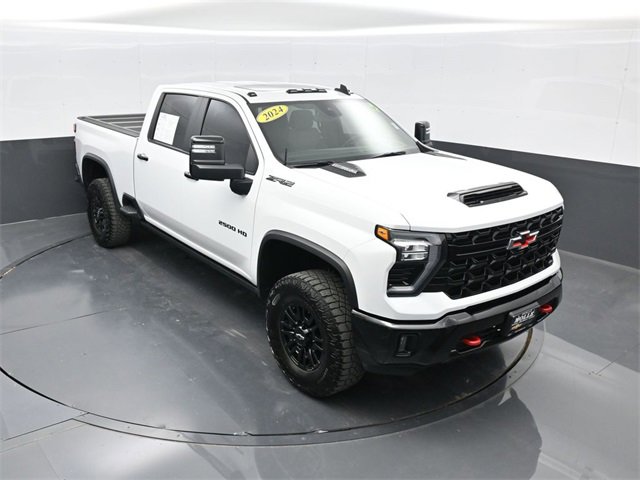 Used 2024 Chevrolet Silverado 2500 ZR2 w/ Technology Package