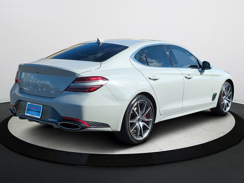 Used 2025 Genesis G70 2.5T image 4