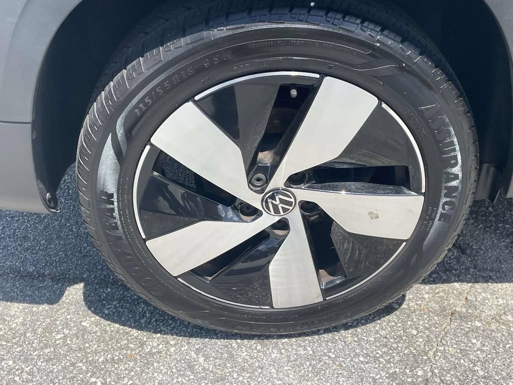Certified 2024 Volkswagen Taos S AWD/4WD image 7