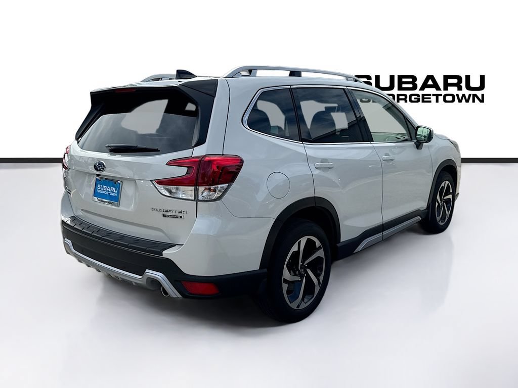 Used 2024 Subaru Forester Touring w/ POP Package 3 AWD/4WD image 7