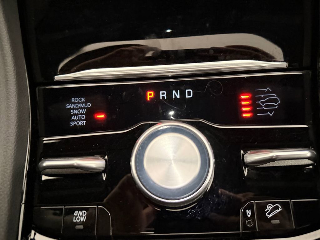 Used 2024 Jeep Grand Cherokee Overland image 20