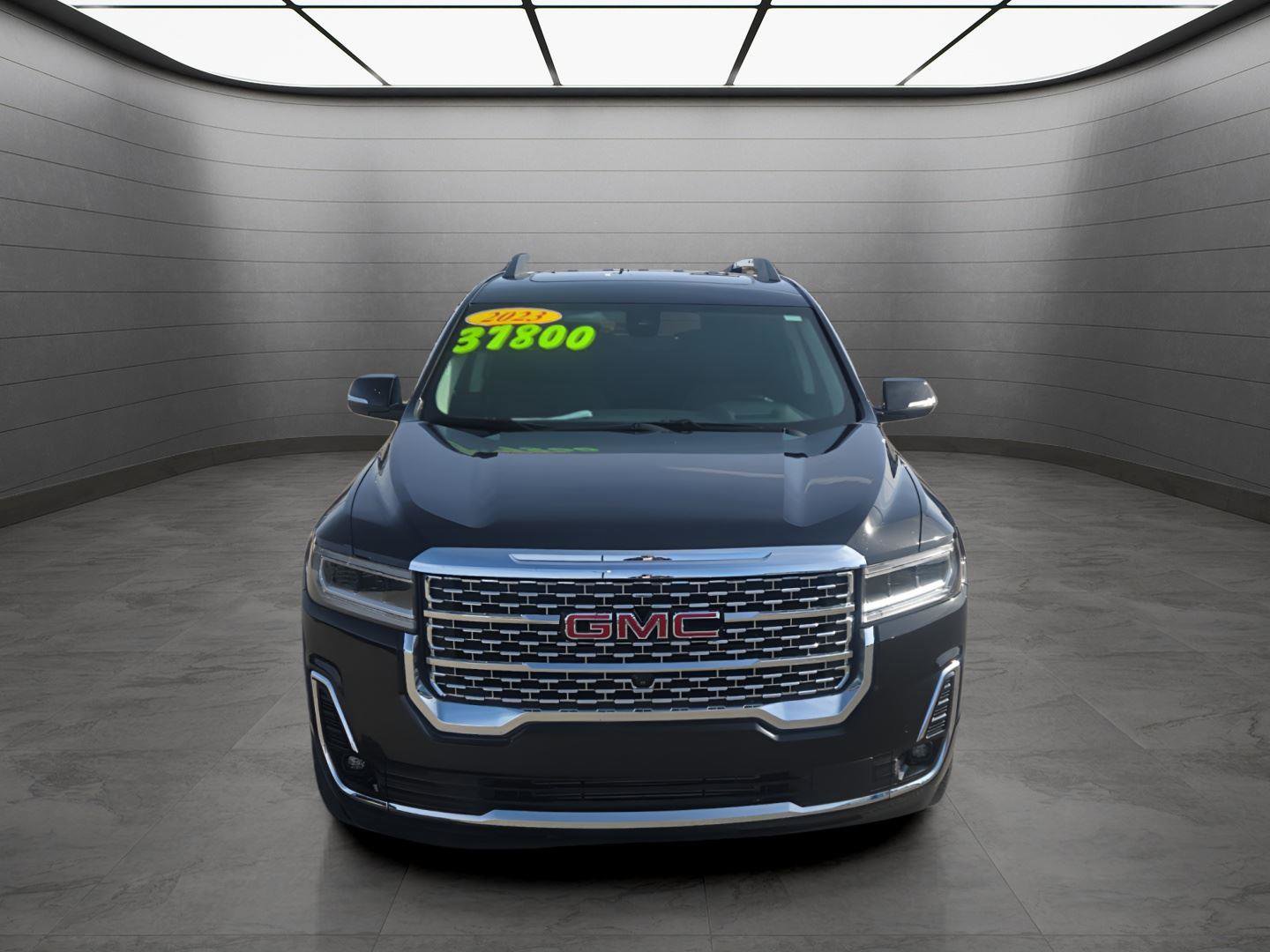 Used 2023 GMC Acadia Denali w/ Denali Ultimate Package image 9