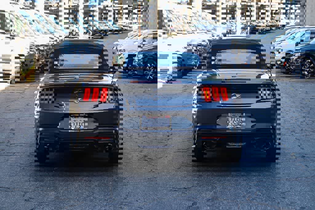 Used 2025 Ford Mustang Convertible image 5