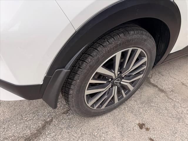 Used 2022 Nissan Kicks SV w/ Interior Electronics Package image 4