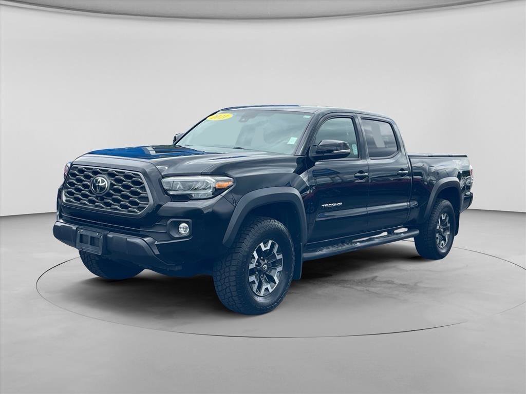 Used 2021 Toyota Tacoma TRD Off-Road w/ TRD Premium Off Road Package AWD/4WD image 3