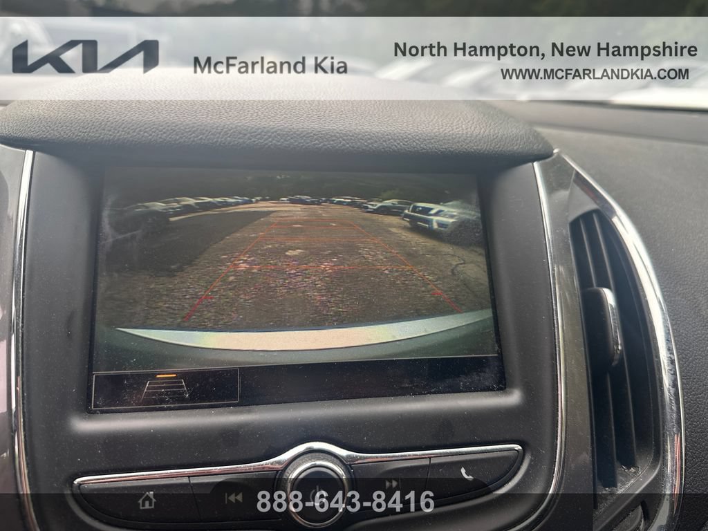 Used 2019 Chevrolet Cruze LT w/ Convenience Package FWD image 18