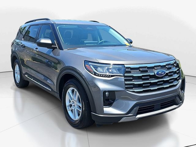 Used 2025 Ford Explorer Active w/ Active Comfort Package RWD image 1
