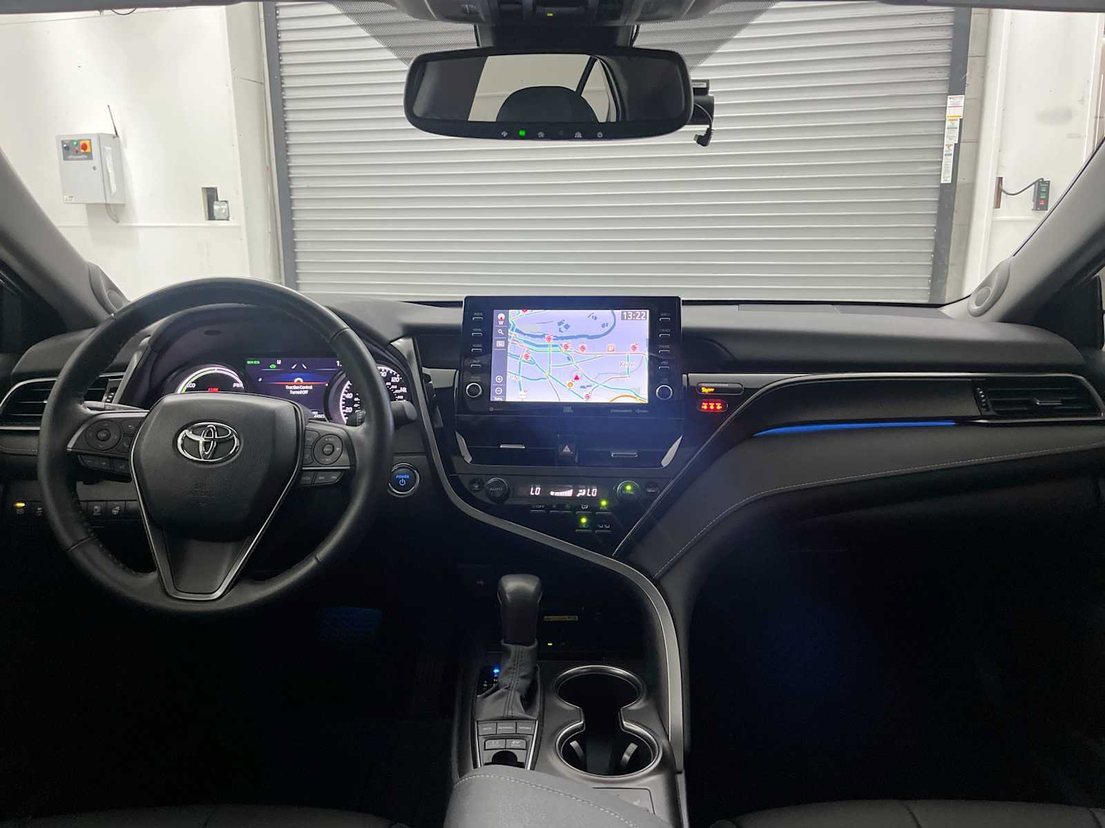 Used 2024 Toyota Camry XSE w/ Navigation Package FWD image 10