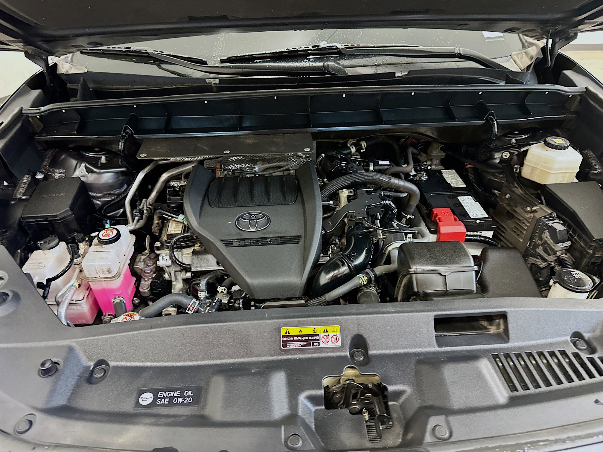 Used 2023 Toyota Highlander LE image 36