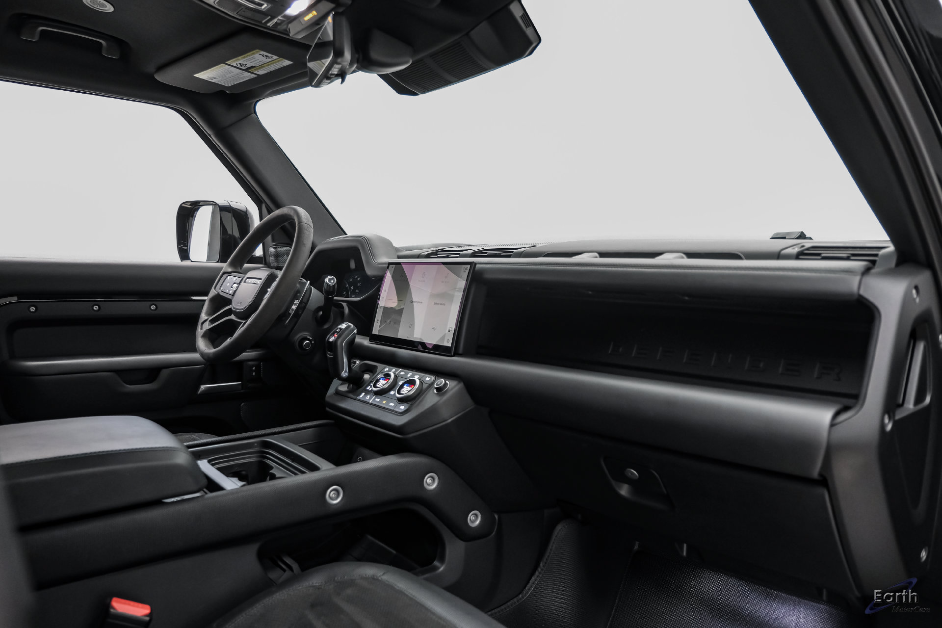 Used 2022 Land Rover Defender 110 V8 AWD/4WD image 46