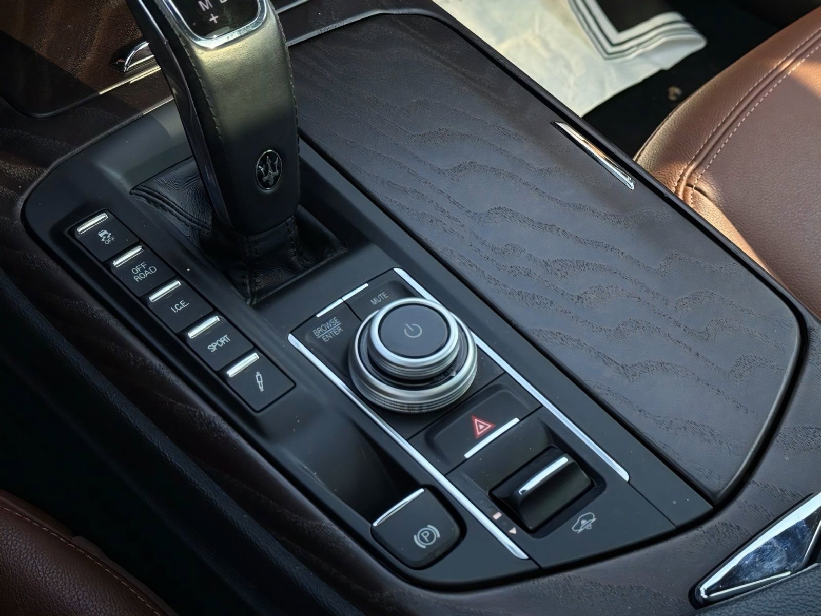 Certified 2022 Maserati Levante Modena AWD/4WD image 15