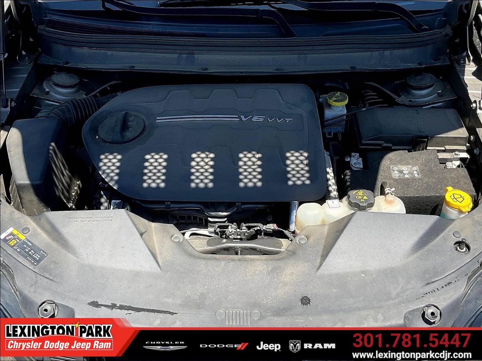 Used 2020 Jeep Cherokee Latitude w/ Quick Order Package 26F North AWD/4WD image 30