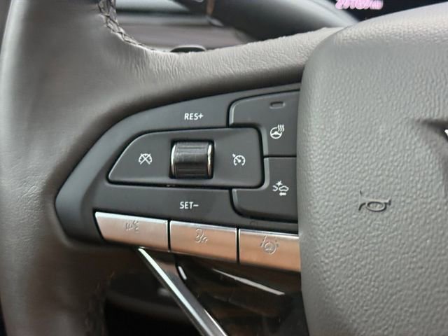 Used 2023 Cadillac Escalade Premium Luxury w/ Performance Package AWD/4WD image 10