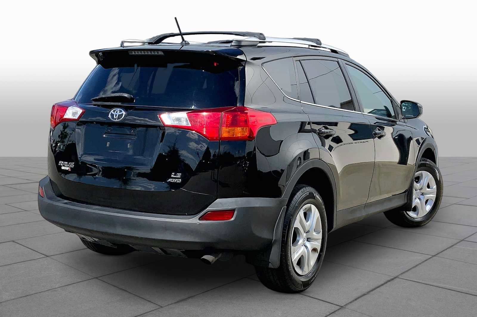Used 2014 Toyota RAV4 LE AWD/4WD image 13