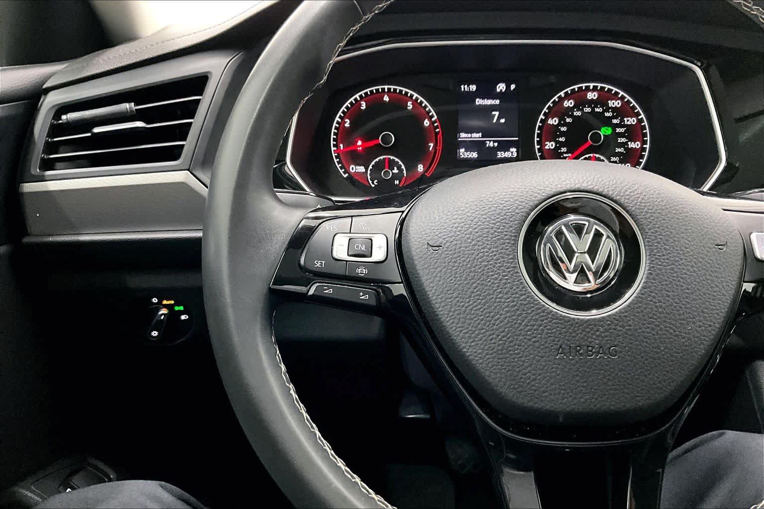 Used 2021 Volkswagen Jetta SE FWD image 21