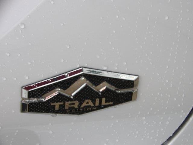 New 2026 Mitsubishi Outlander Trail Edition image 9