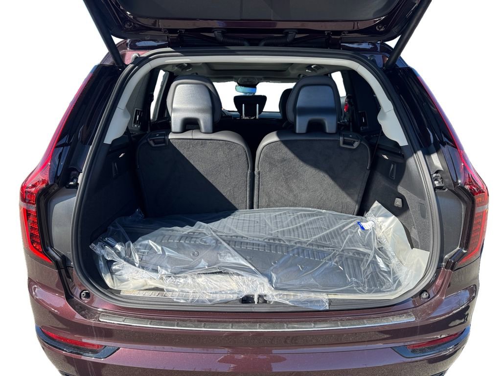 New 2026 Volvo XC90 T8 Ultra w/ Protection Package Premier image 5
