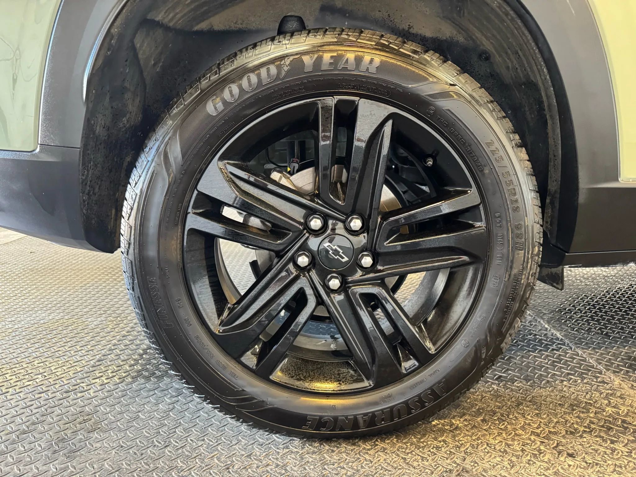 Used 2025 Chevrolet Trax ACTIV w/ Driver Confidence Package image 38