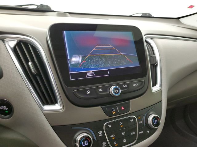 Used 2021 Chevrolet Malibu LT image 29