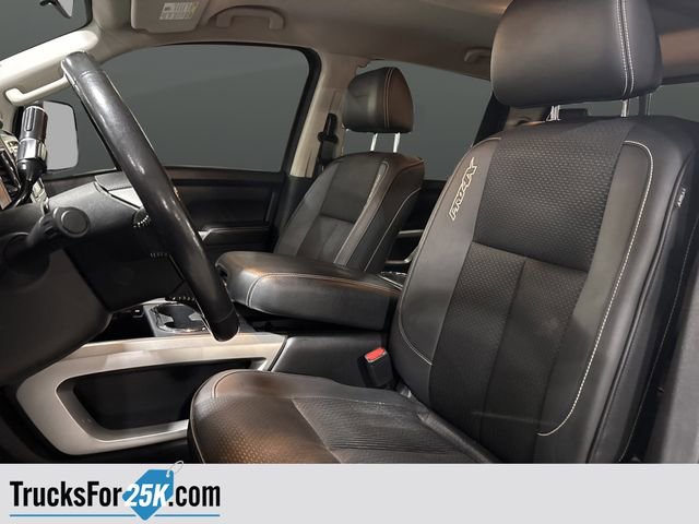 Used 2018 Nissan Titan PRO-4X image 4