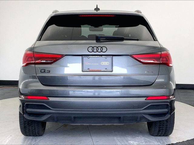 Certified 2025 Audi Q3 2.0T Premium Plus w/ Premium Plus Package image 4