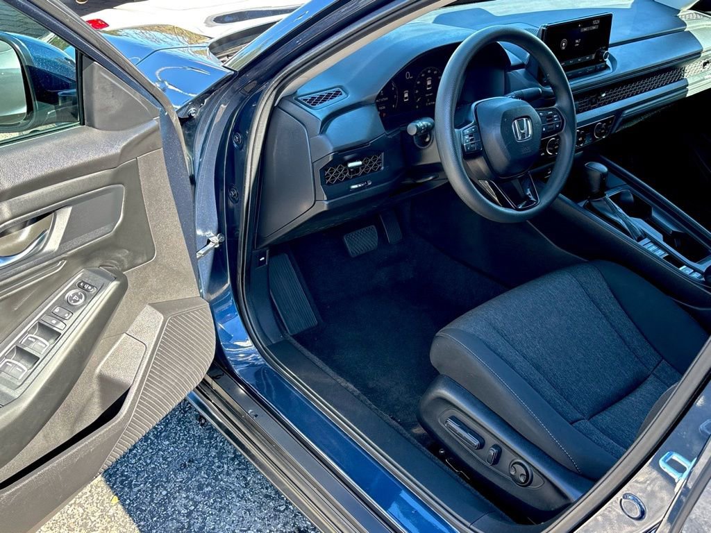 Used 2024 Honda Accord EX image 16