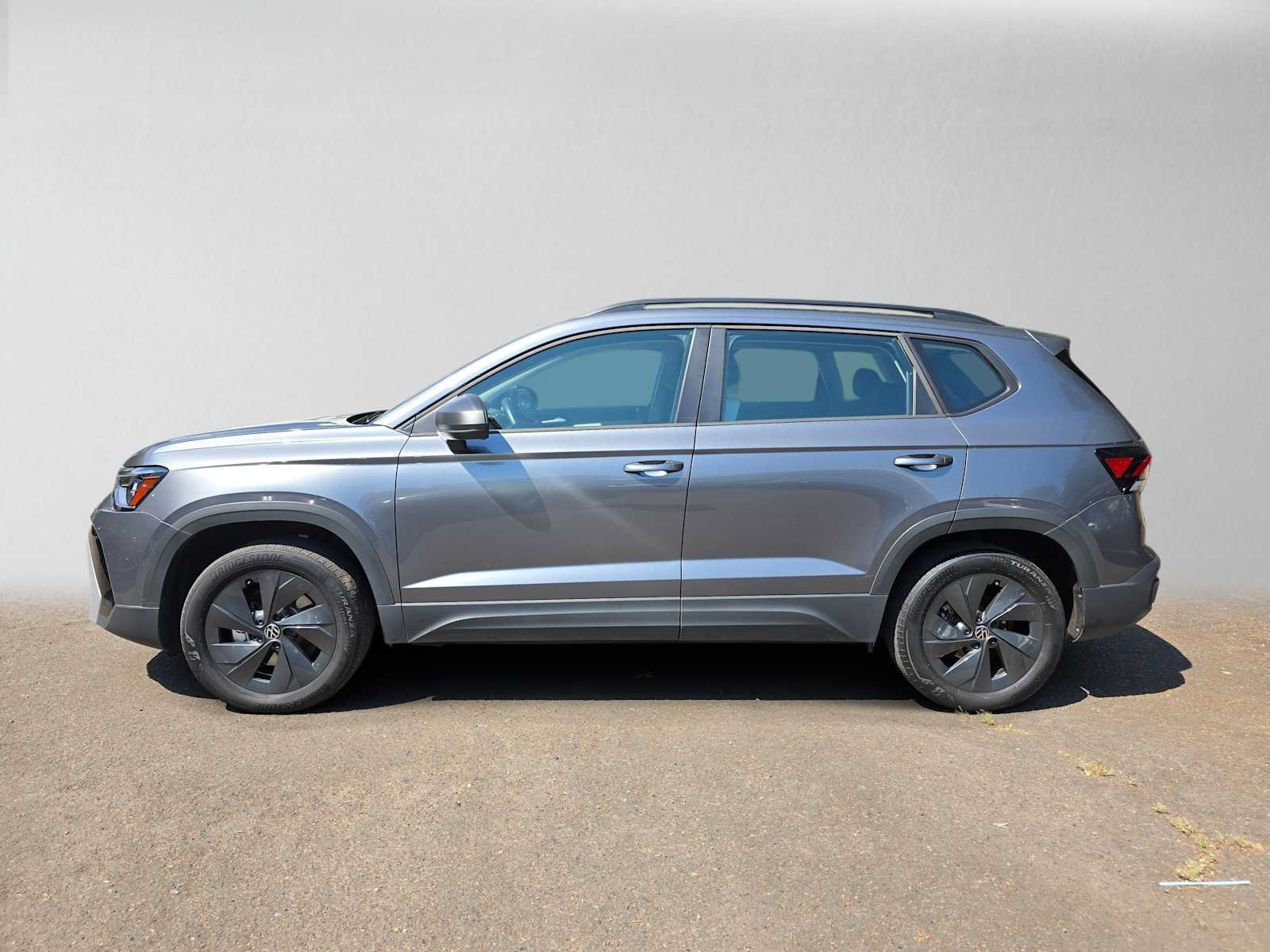 Used 2025 Volkswagen Taos S FWD image 6