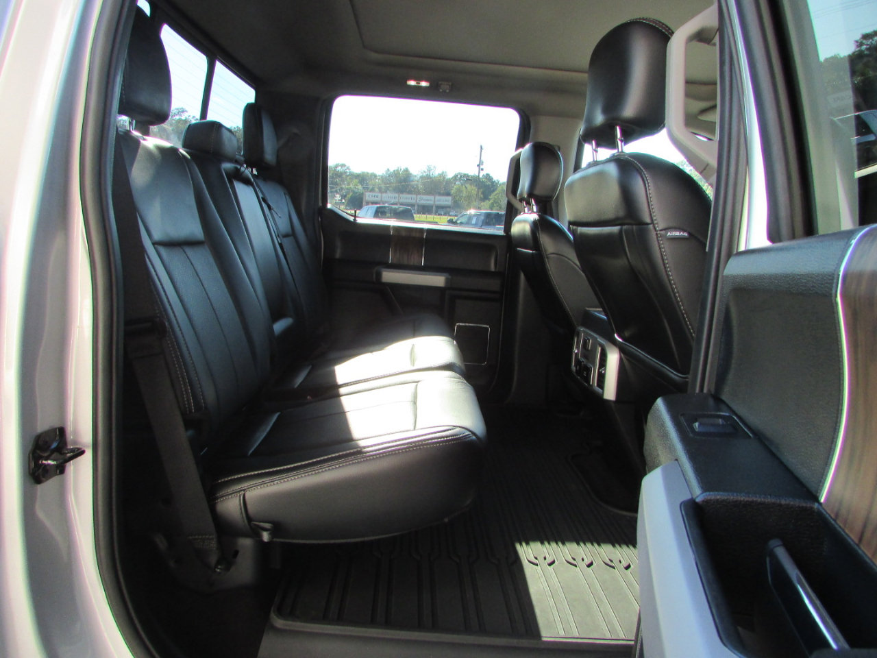 Used 2019 Ford F150 Lariat w/ Equipment Group 502A Luxury image 12