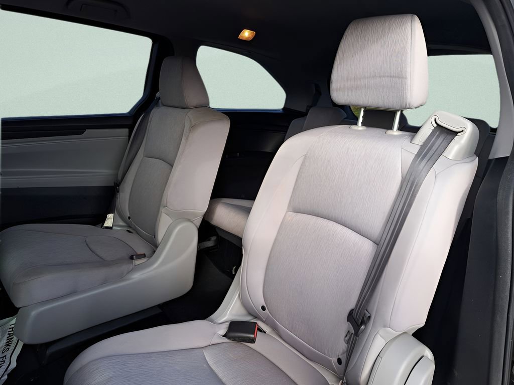 Used 2019 Honda Odyssey LX image 7