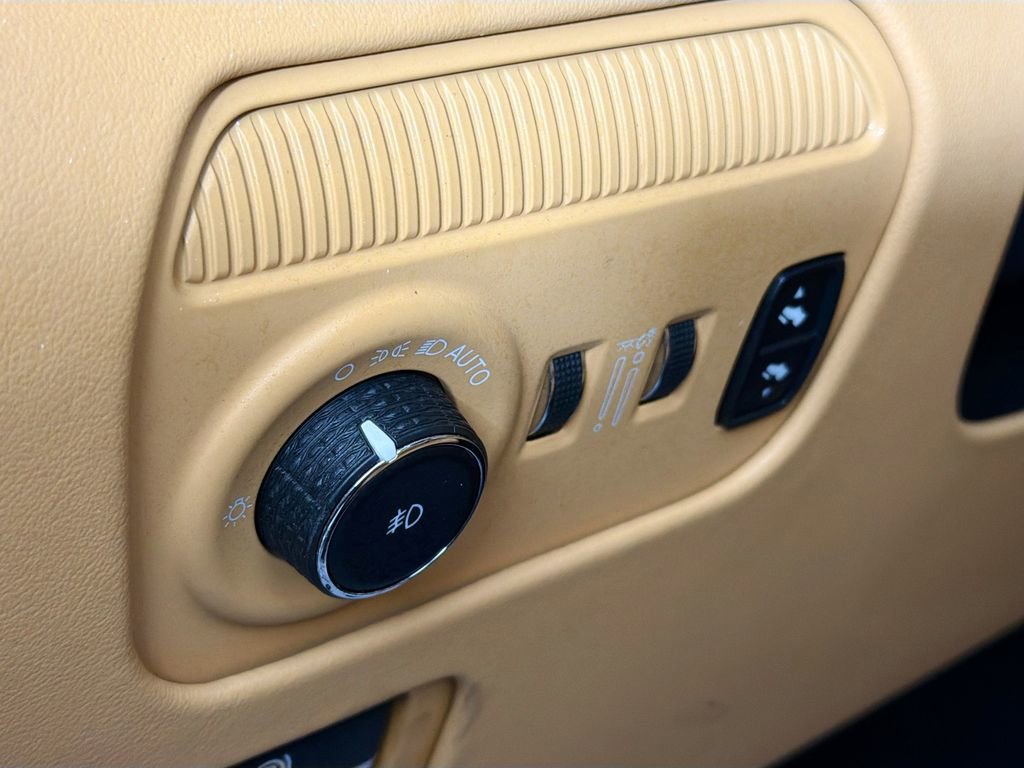 Used 2022 Jeep Grand Wagoneer Series III image 10