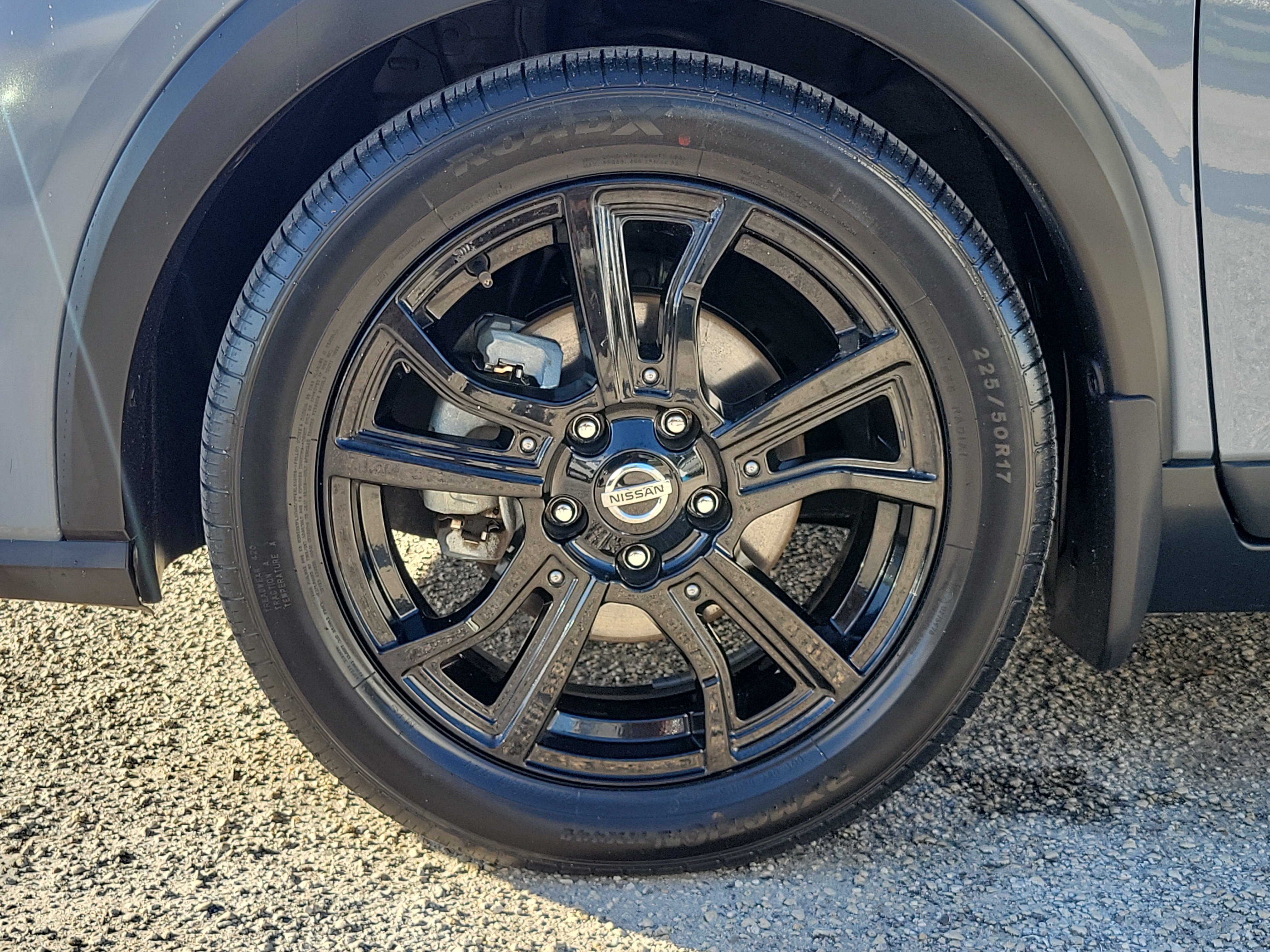 Used 2021 Nissan Kicks SR FWD image 9