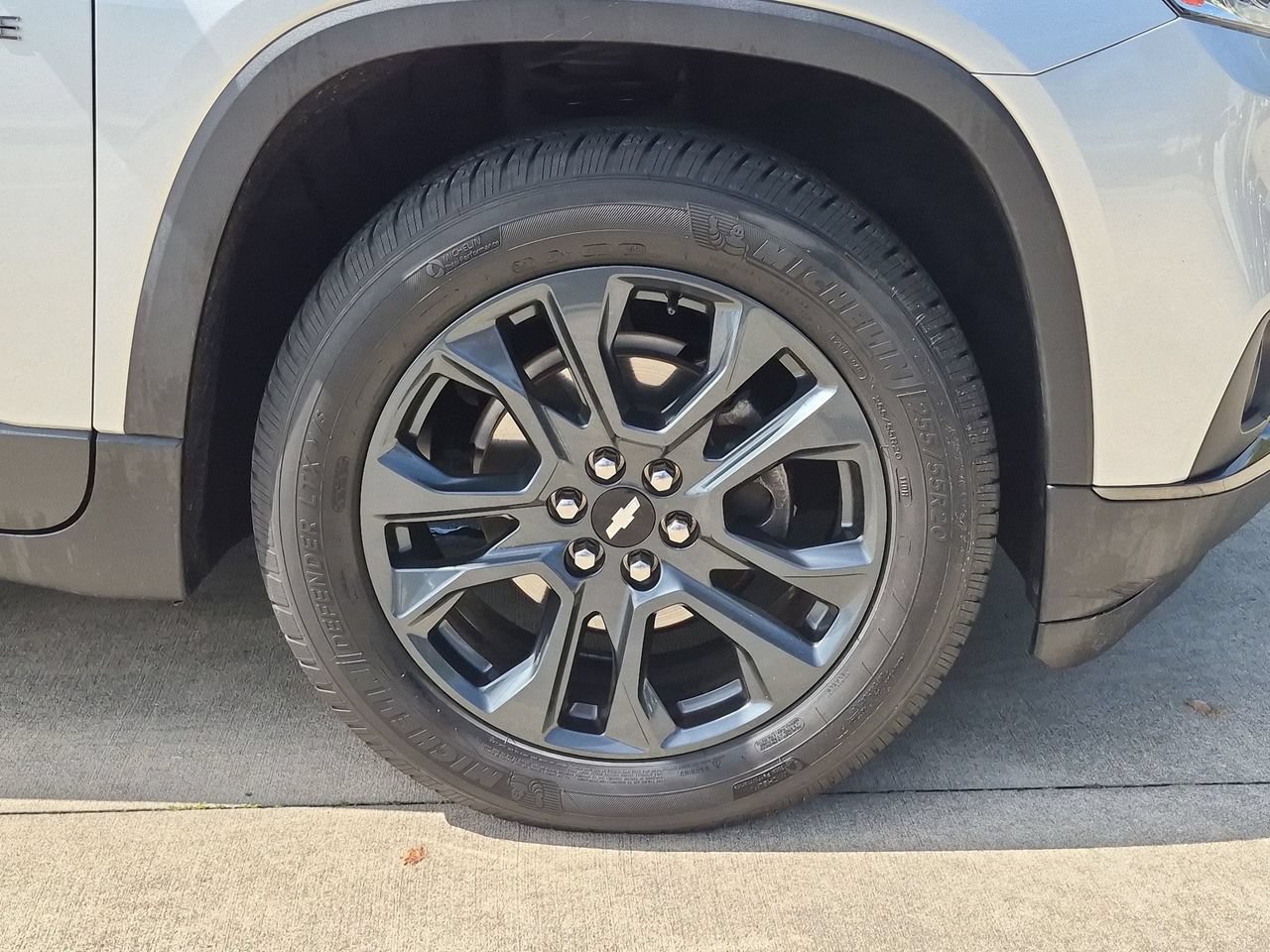 Used 2019 Chevrolet Traverse RS FWD image 26