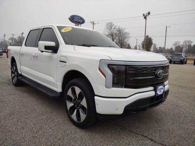 Used 2022 Ford F150 Lightning Platinum image 8