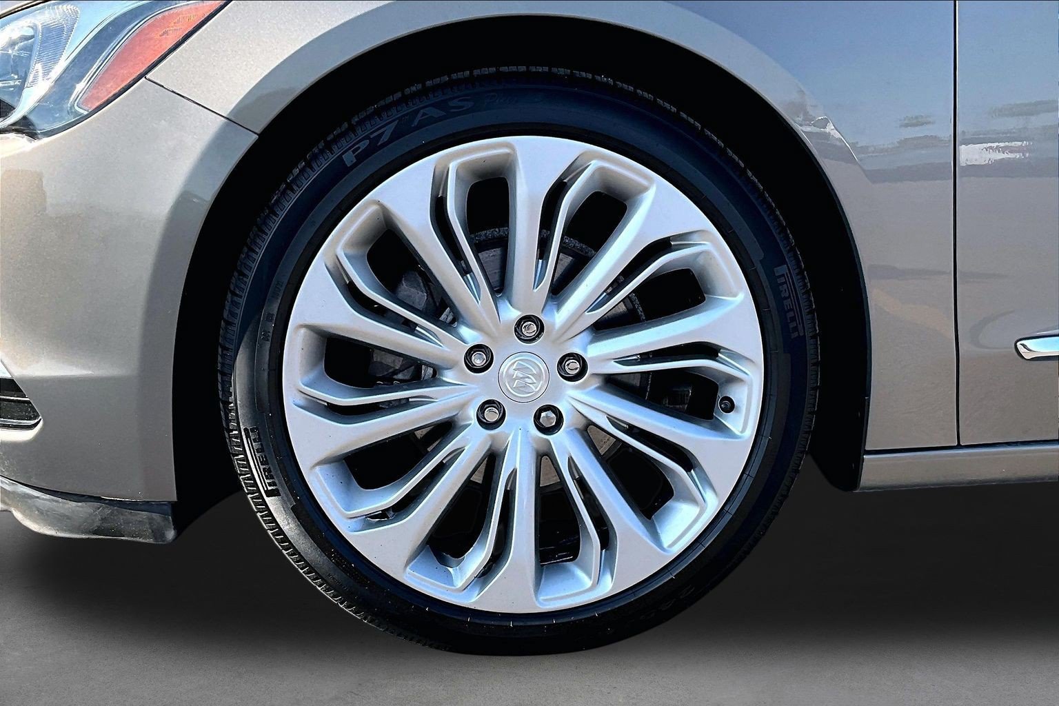 Used 2017 Buick LaCrosse Premium w/ Dynamic Driver Package FWD image 8