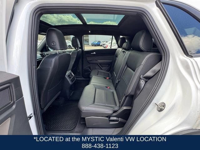Certified 2023 Volkswagen Atlas Cross Sport SEL R-Line AWD/4WD image 10